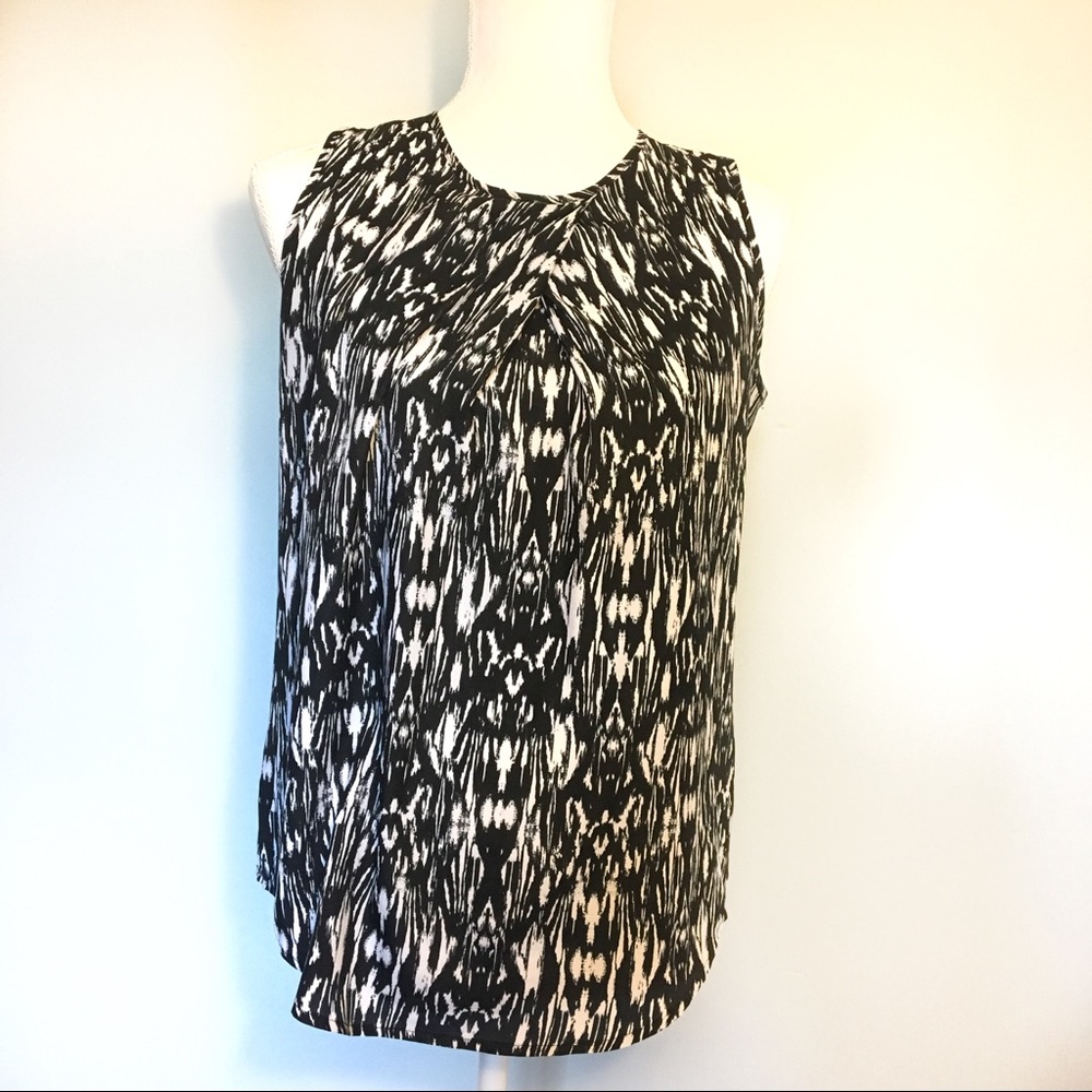 Violet & Claire sleeveless blouse